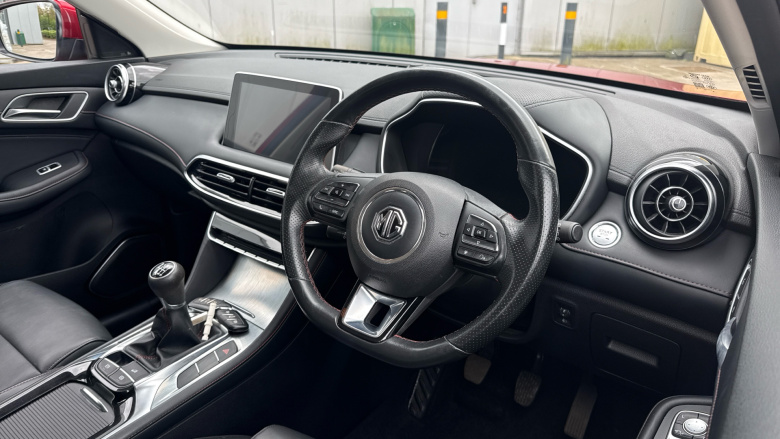 MG HS 1.5 T-GDI SE 5dr Petrol Hatchback